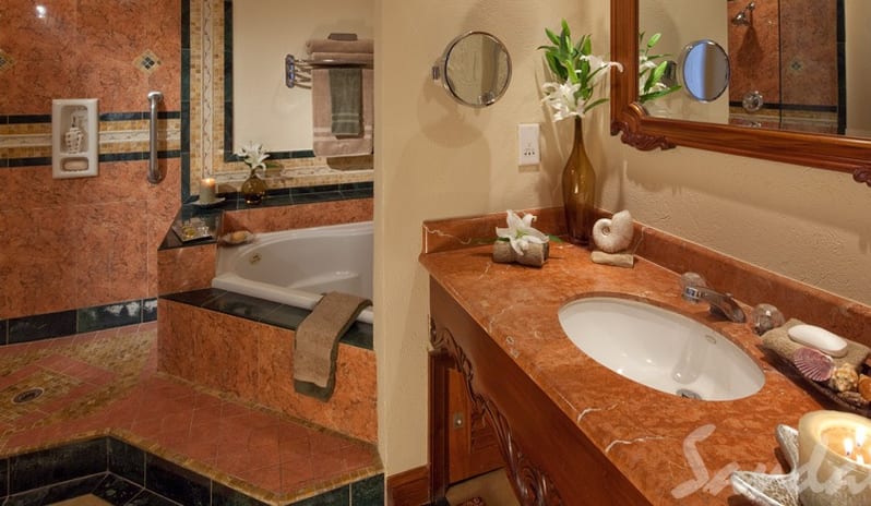 SANDALS ROYAL CARIBBEAN - HB (2)